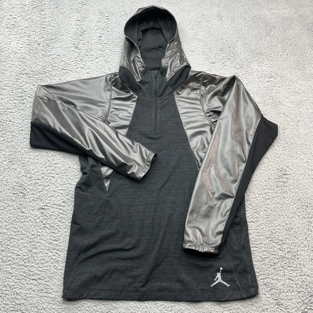 Nike Jordan Training Shield Hoodie Mens L Fitted‎ Gray 1/4 Zip Dri-Fit Stretch
